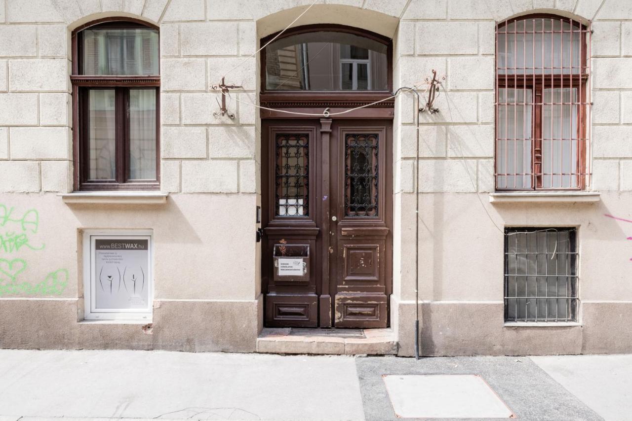 Two-Bedroom Apartment Next To Music Academy 부다페스트 외부 사진